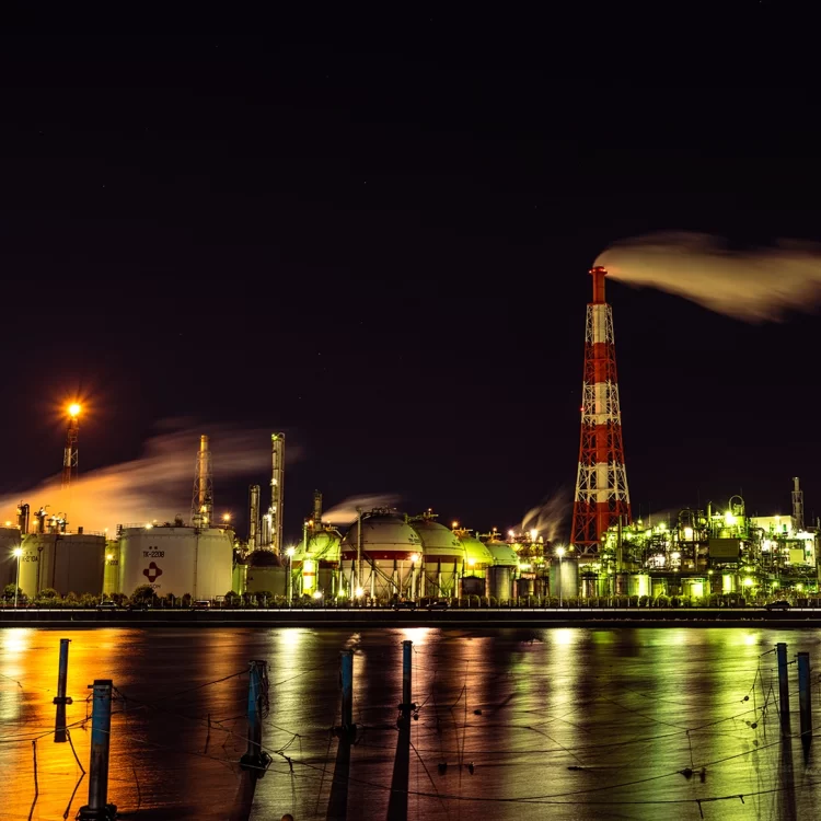 四日市コンビナートの夜景 / Night view of Yokkaichi Industrial Complex, Mie Prefecture