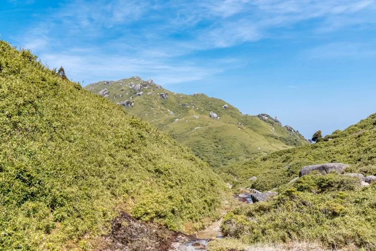 栗生岳への登り