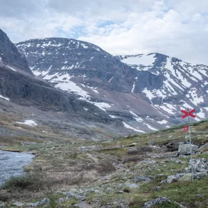 クングスレーデンへ川に沿って進む＜L＞