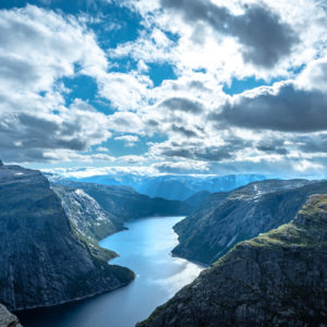 トロルトゥンガと天使の梯子＜L＞