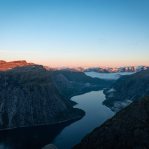 トロルトゥンガの朝＜L＞