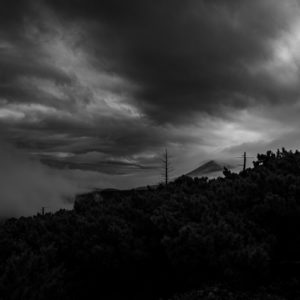 雄阿寒岳と雲＜L＞