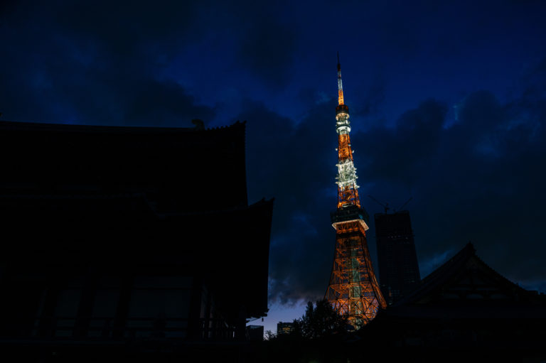 彼誰の増上寺と東京タワー