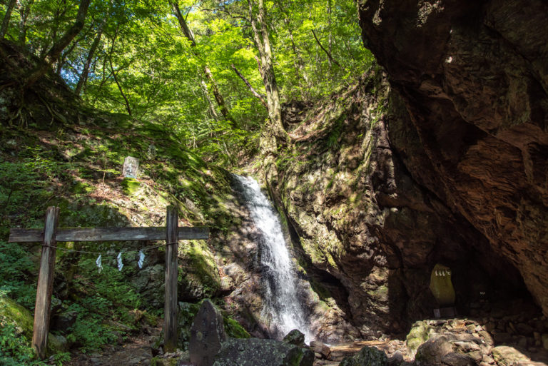 綾広の滝 / Ayahiro Waterfall