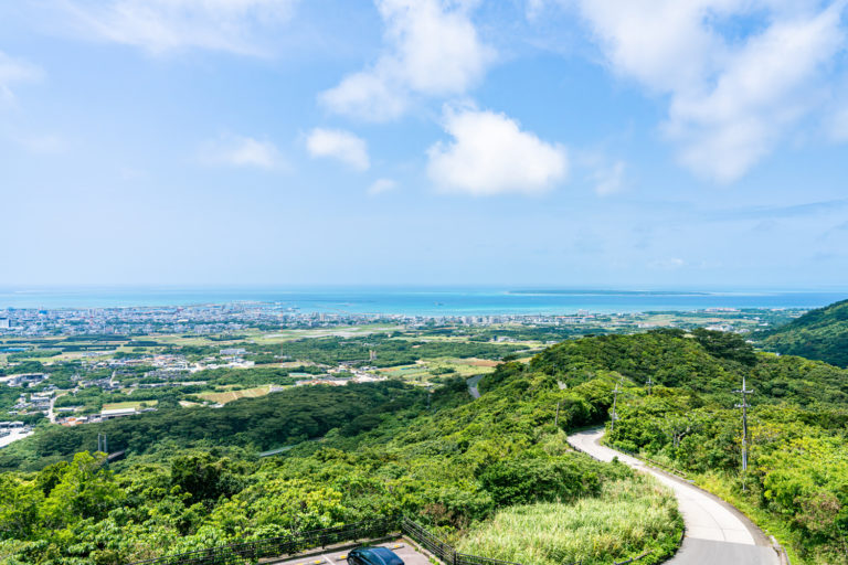 エメラルドの海を見る展望台からの風景 / Scenery of Ishigaki Island