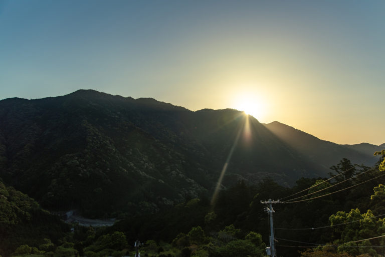 那智の朝 / Sunrise in the mountains