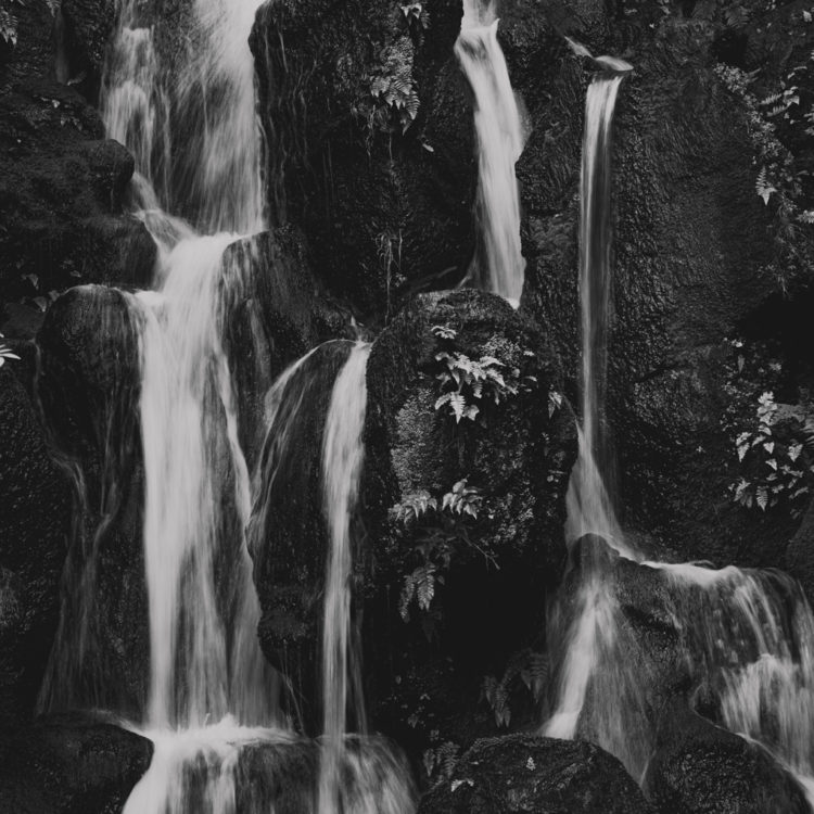 滝の流れ / stream of waterfalls