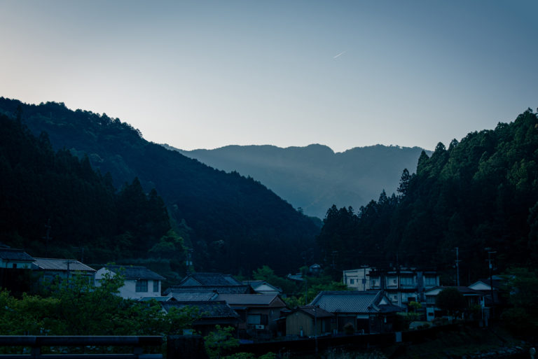 熊野古道に臨む朝 / Morning facing the Kumano Kodo
